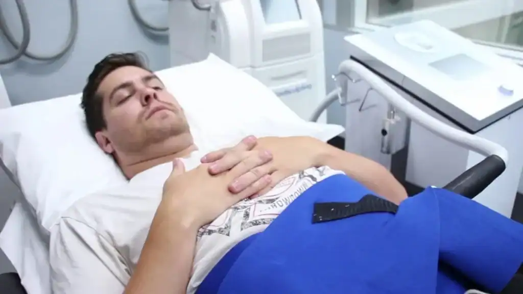 Transforming Bodies: Celebrity Success Stories and the Truth Behind Body Contouring 2 Image of male having body contouring Surrey treatment